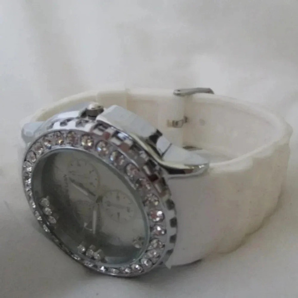 Gracie Lynn Watch White Buckle Band Round Face Silver Toned Rhinestones - Picture 6 of 14